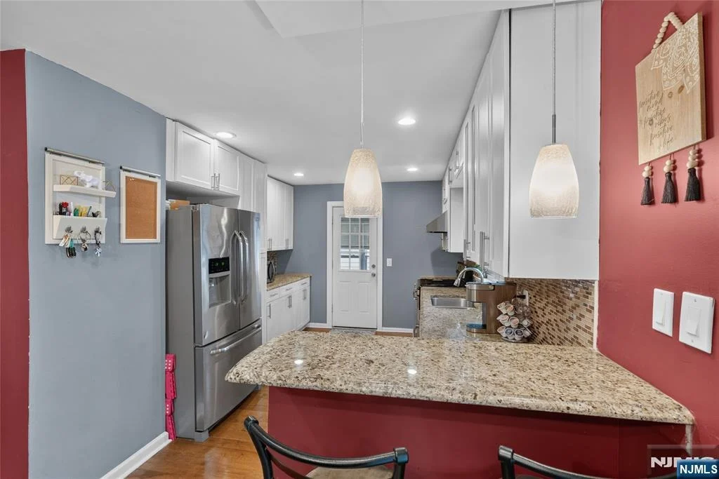 Photo of 8 Oak Crest