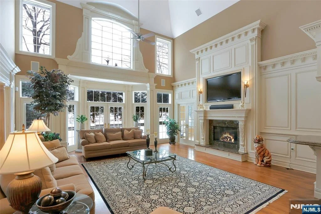 Photo of 457 Devonshire