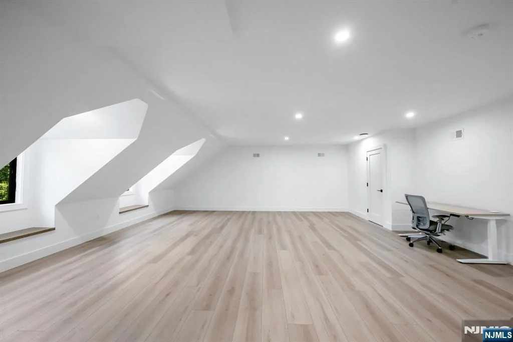 Photo of 357 Pleasant