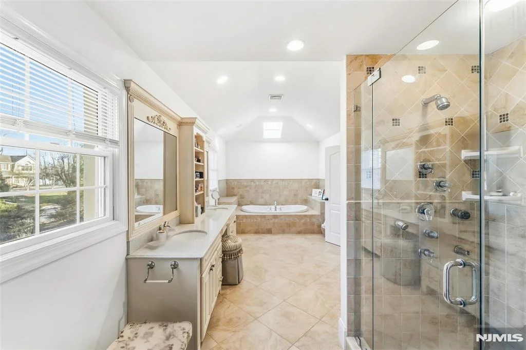 Photo of 27 Pine Hill