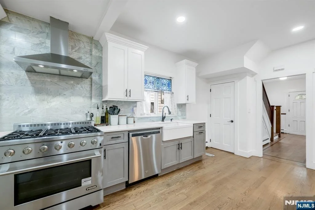 Photo of 49 Walnut