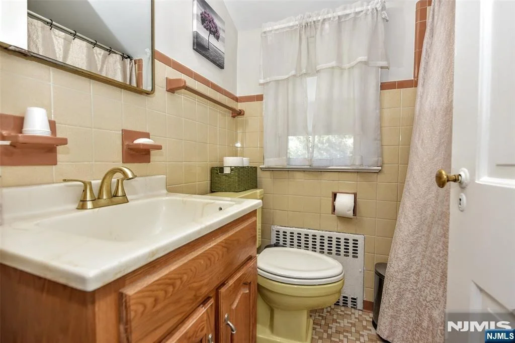 Photo of 137 Manhattan
