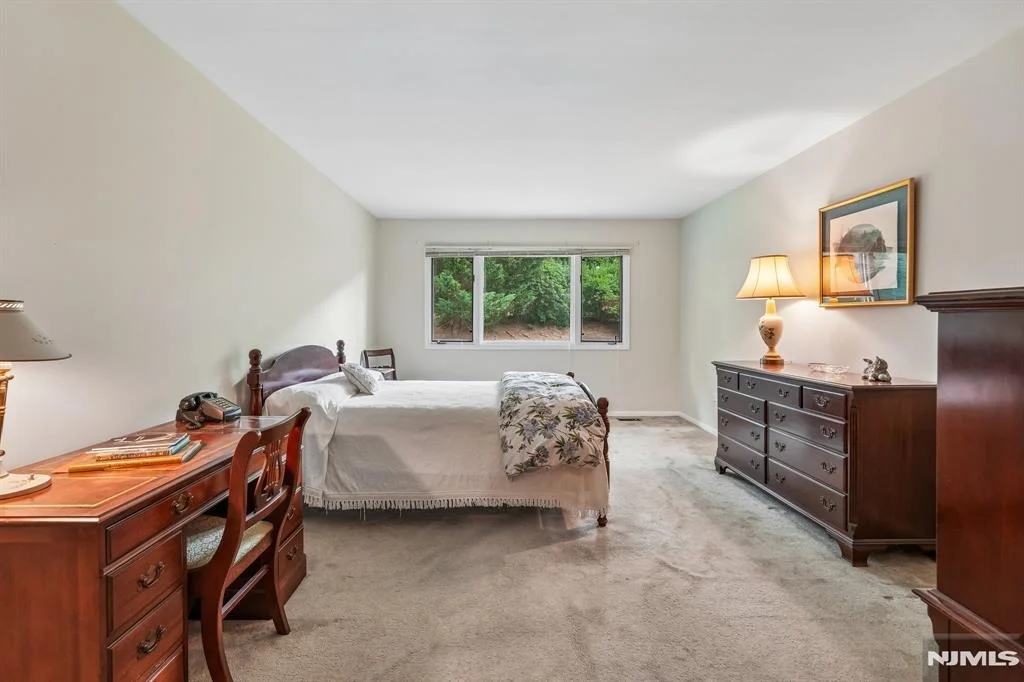 Photo of 220 Mountain View