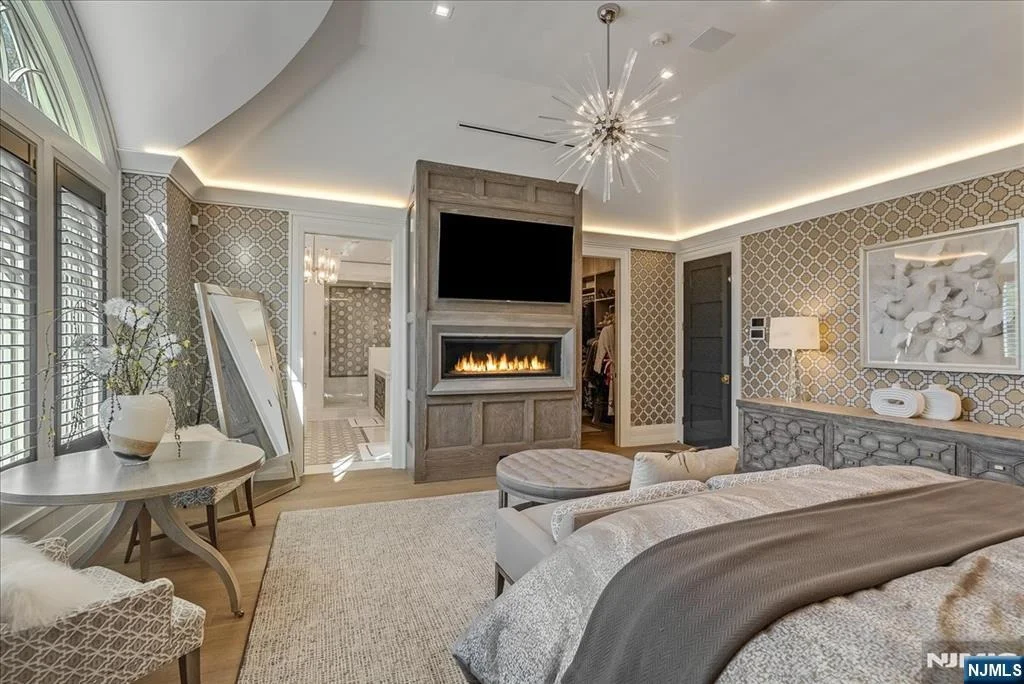 Photo of 555 Miller