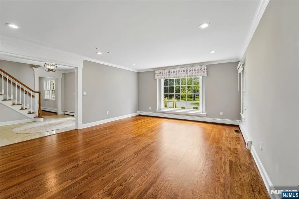 Photo of 17 Colonial
