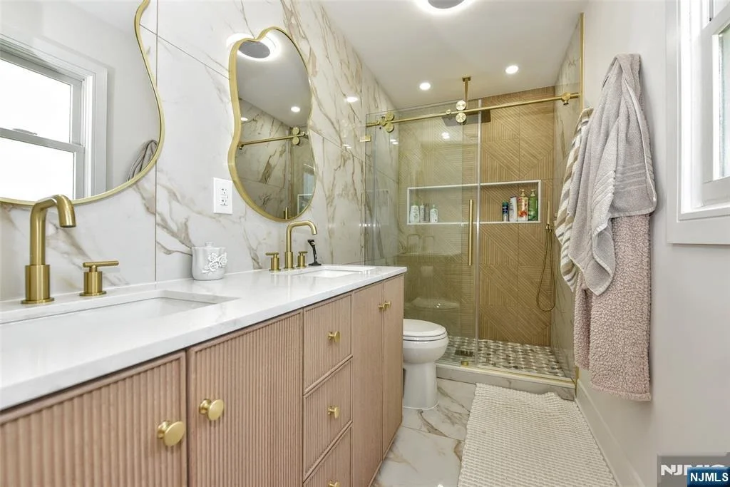 Photo of 75 Demarest
