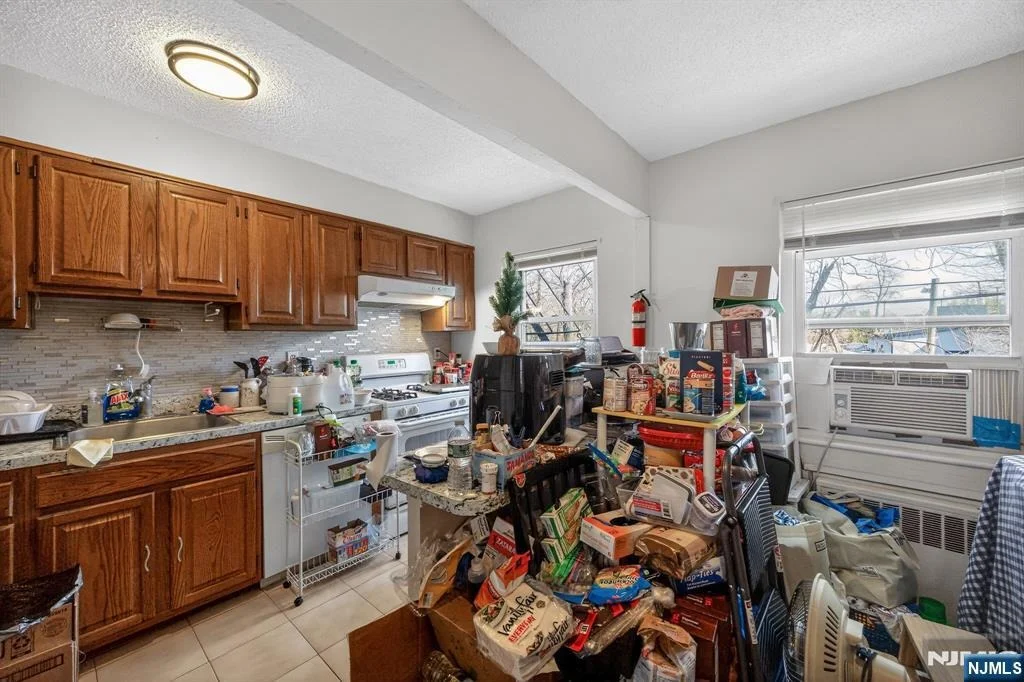 Photo of 243 Johnson
