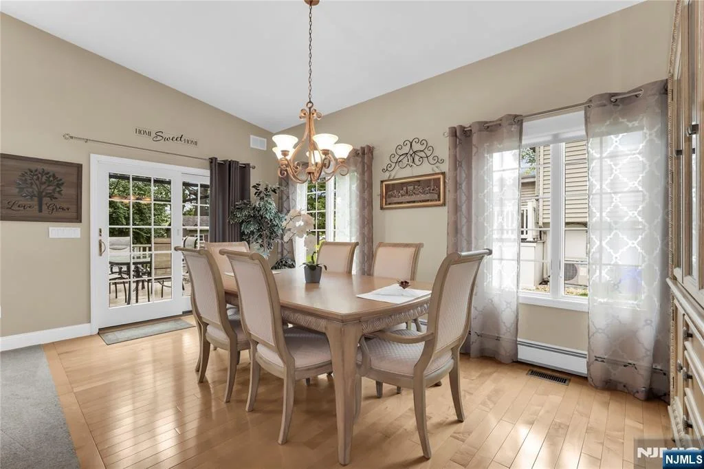 Photo of 14 Beverly