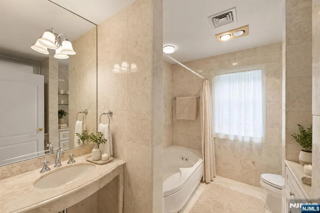 Photo of 38 Bridle