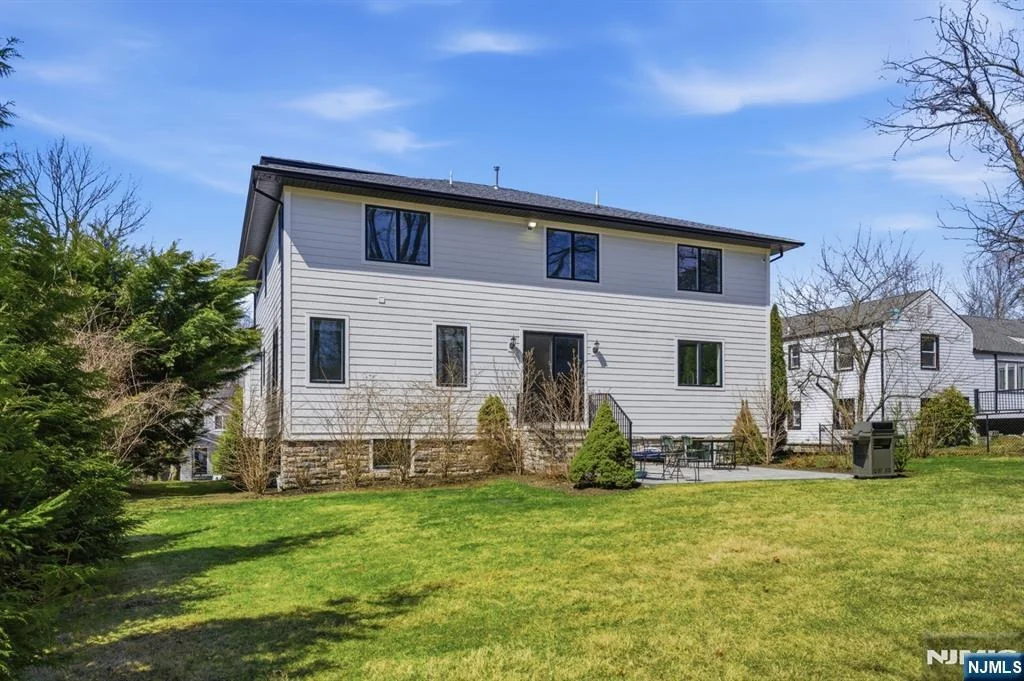 Photo of 34 Dubois