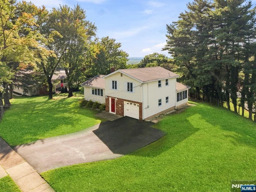 Photo of 33 Waling