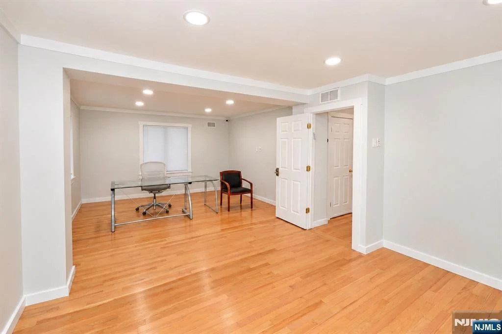 Photo of 24 Farview