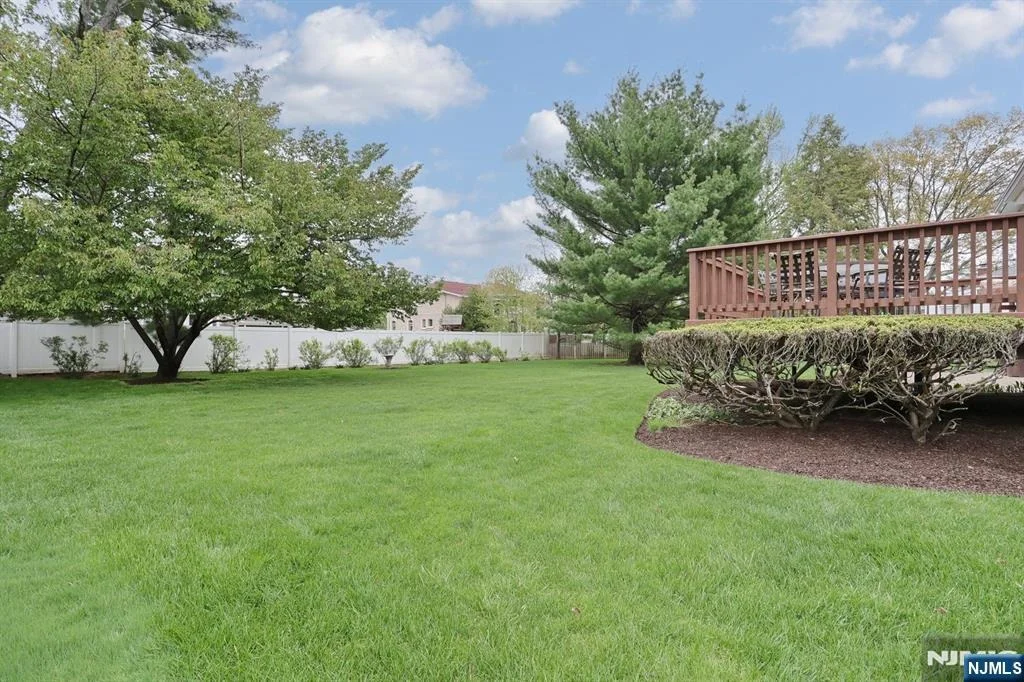 Photo of 222 Merritt