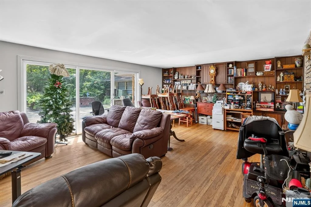 Photo of 214 Berdan
