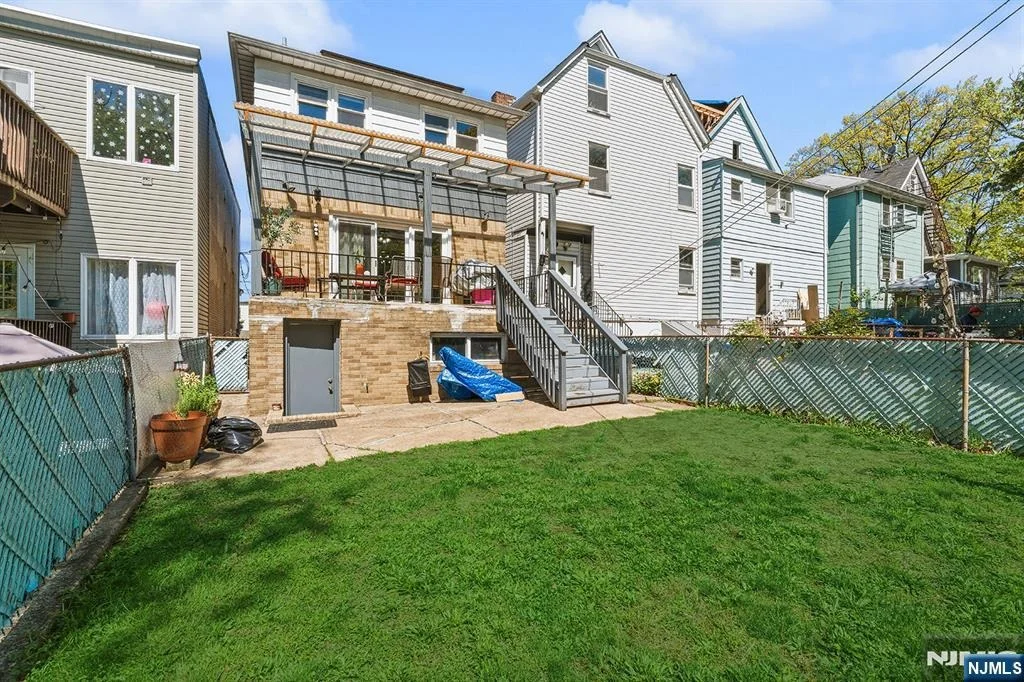 Photo of 710 N 5th
