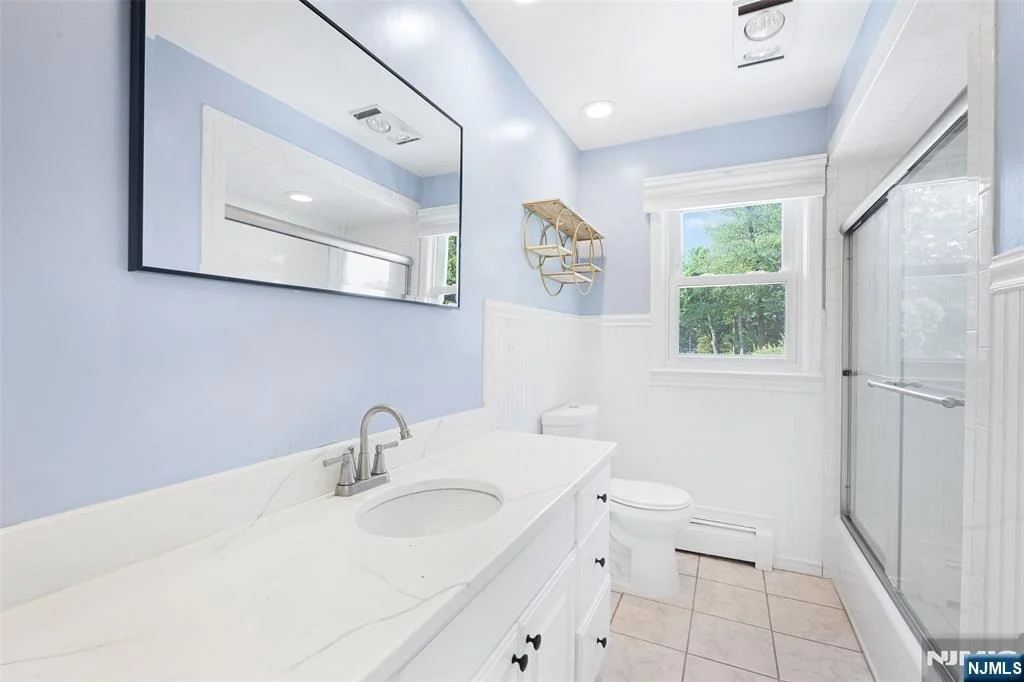 Photo of 33 Beverly