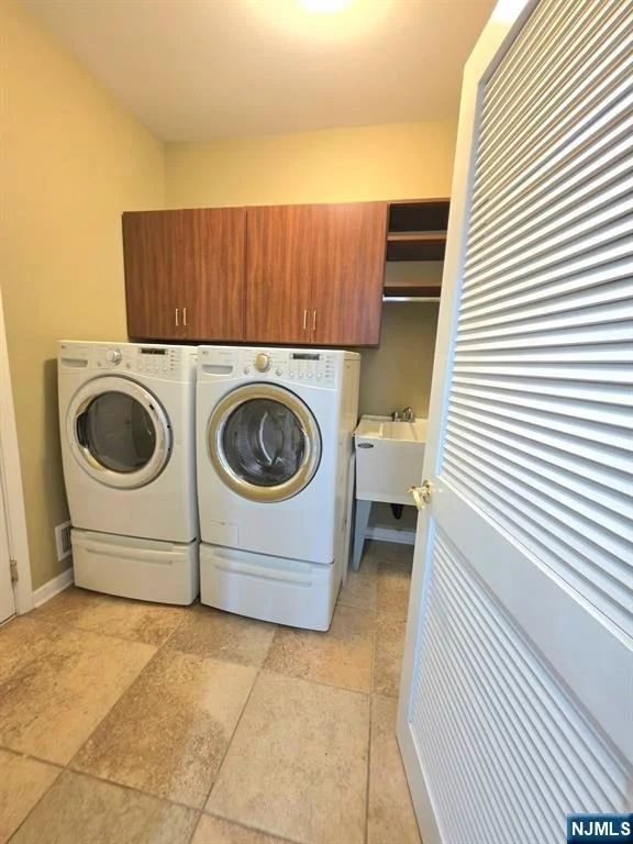 Photo of 335 Bullard