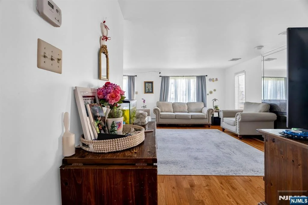 Photo of 266 Garibaldi