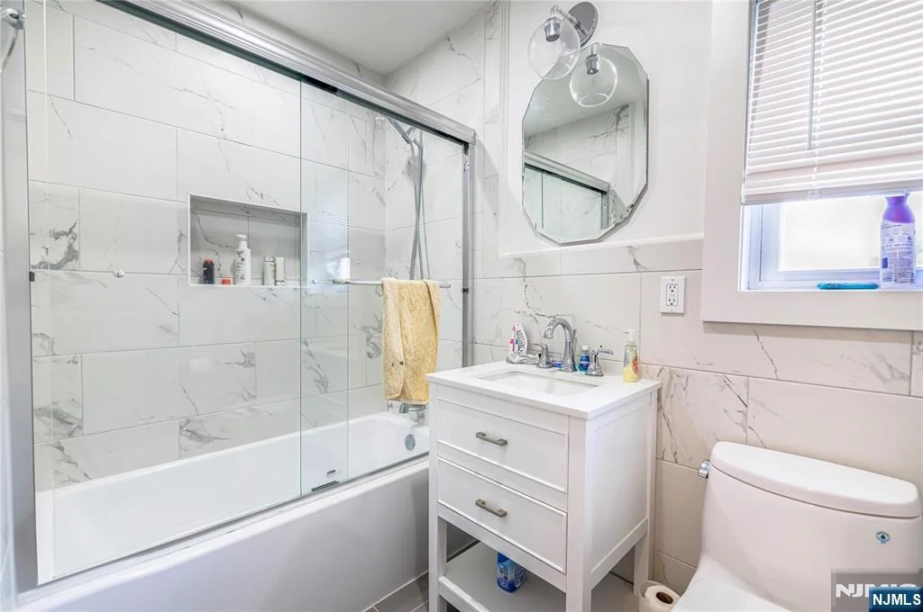 Photo of 685 Ackerman
