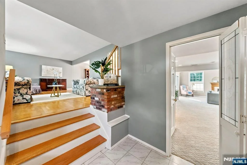 Photo of 33 Waling