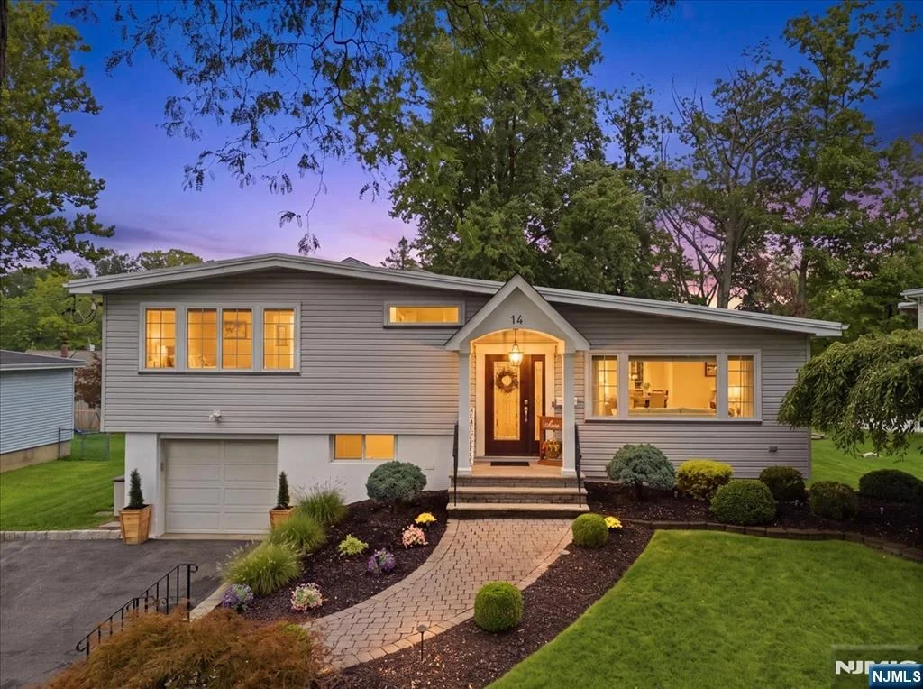 Photo of 14 Beverly