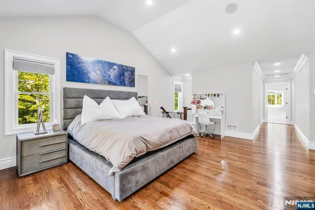 Photo of 7 Brookside