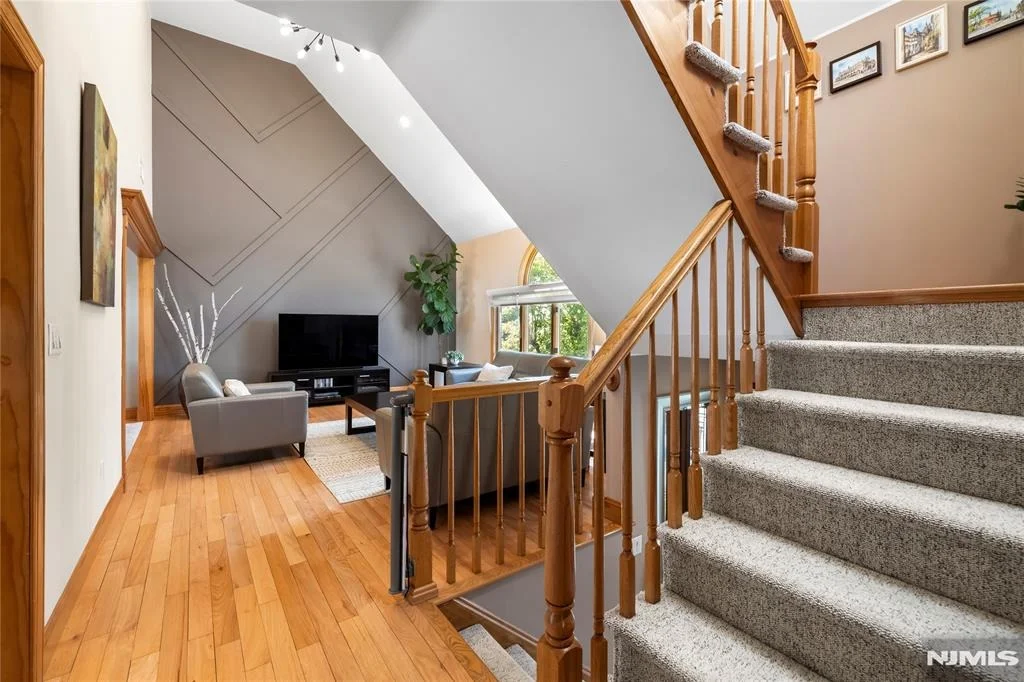Photo of 66 Roehrs
