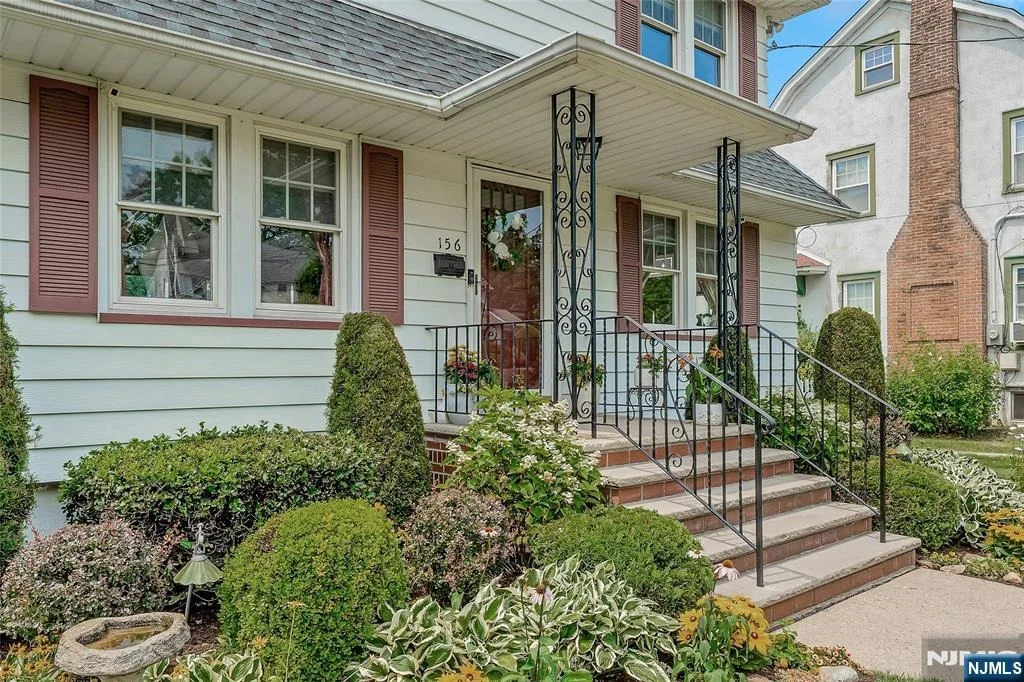 Photo of 156 Larch