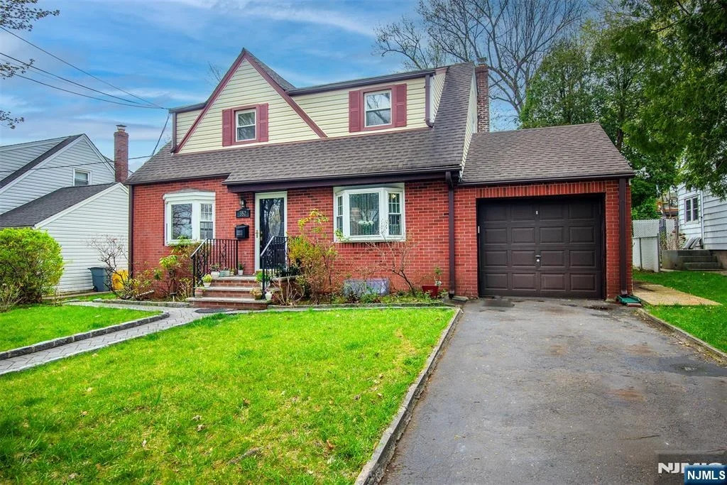 Photo of 352 Billington