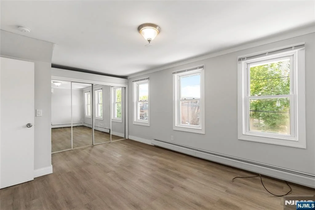 Photo of 40 Teaneck