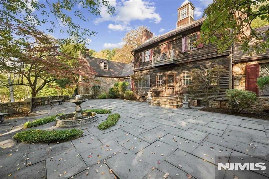 Photo of 568 Waterloo