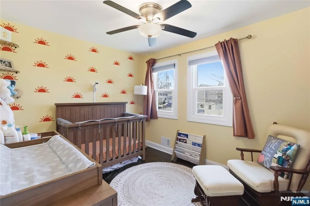 Photo of 345 Saddle River