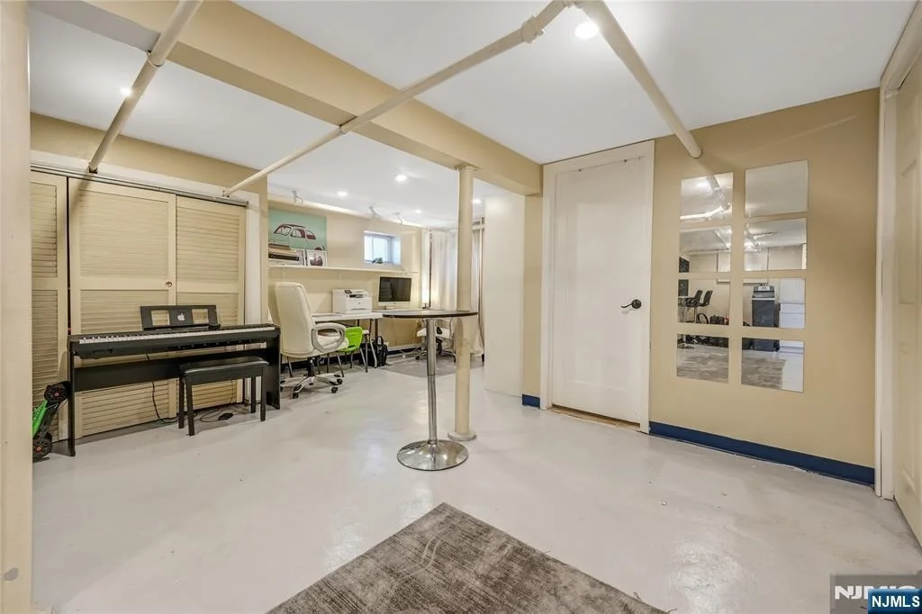 Photo of 776 Maple