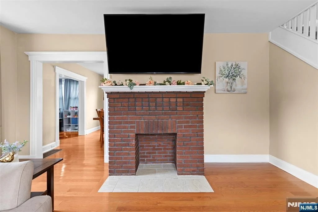 Photo of 83 S Prospect