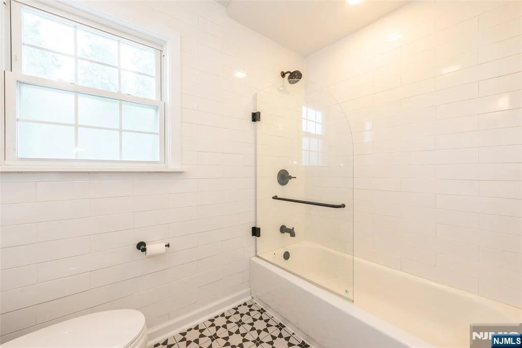 Photo of 33 Waverly