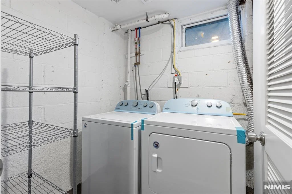 Photo of 404 Simons