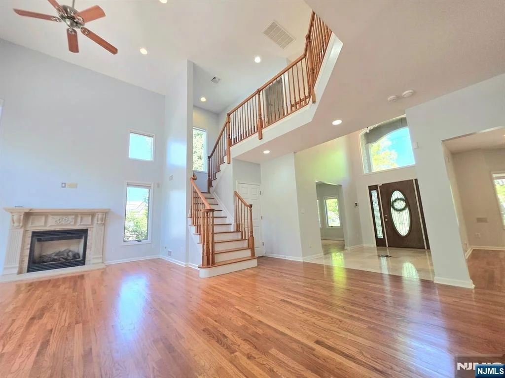 Photo of 335 Bullard