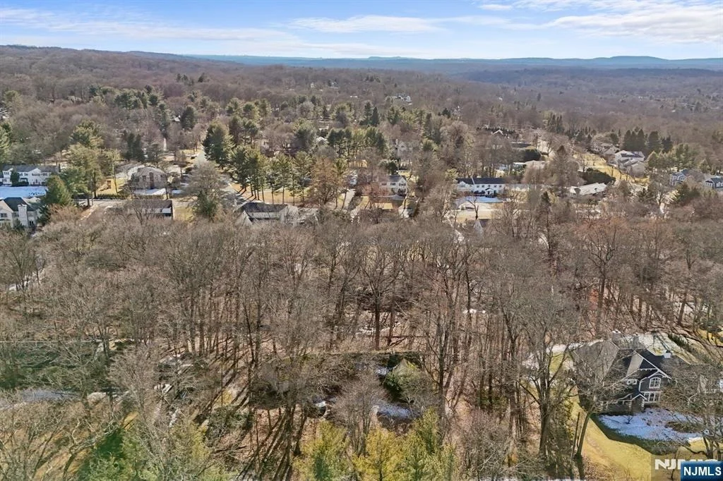 Photo of 20 Hidden Glen