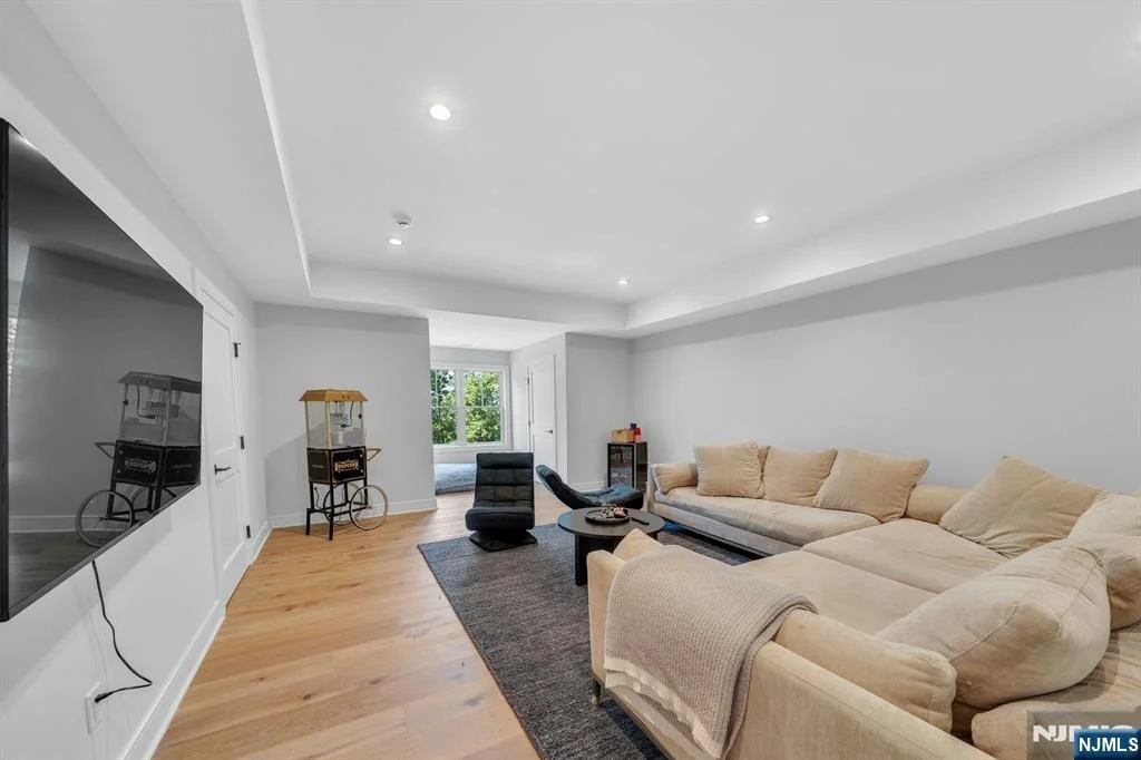 Photo of 976 Scioto