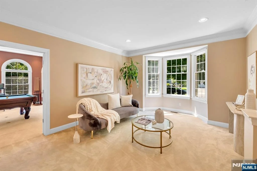 Photo of 206 Van Buren