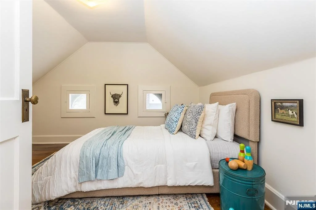 Photo of 36 Chapman