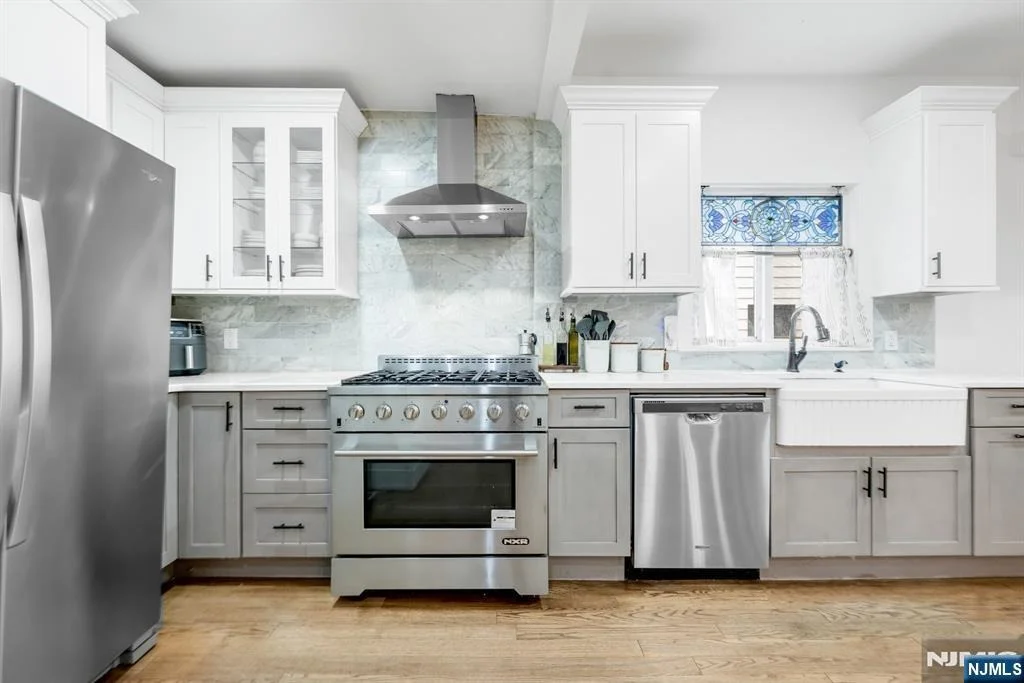 Photo of 49 Walnut