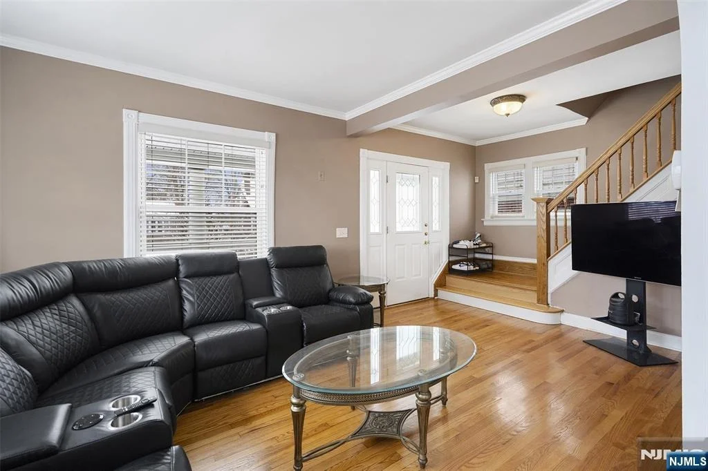 Photo of 75 Pine