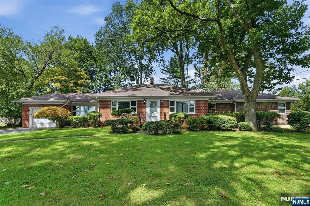 Photo of 23 Glendale