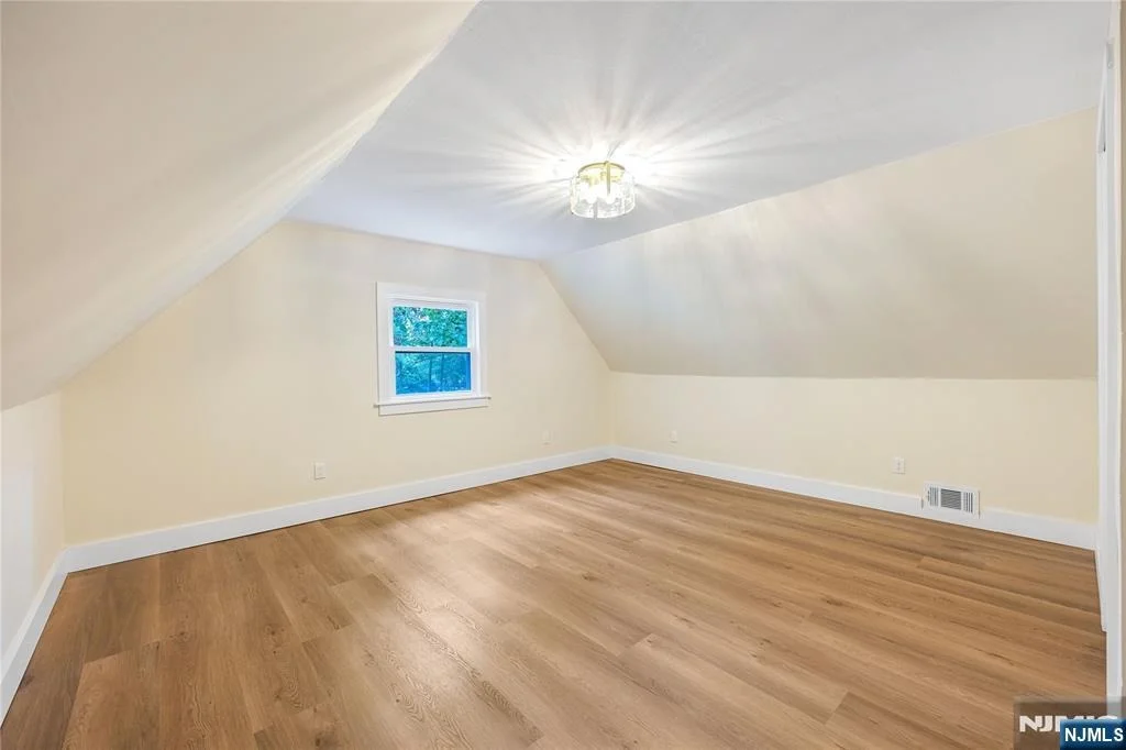 Photo of 253 Intervale