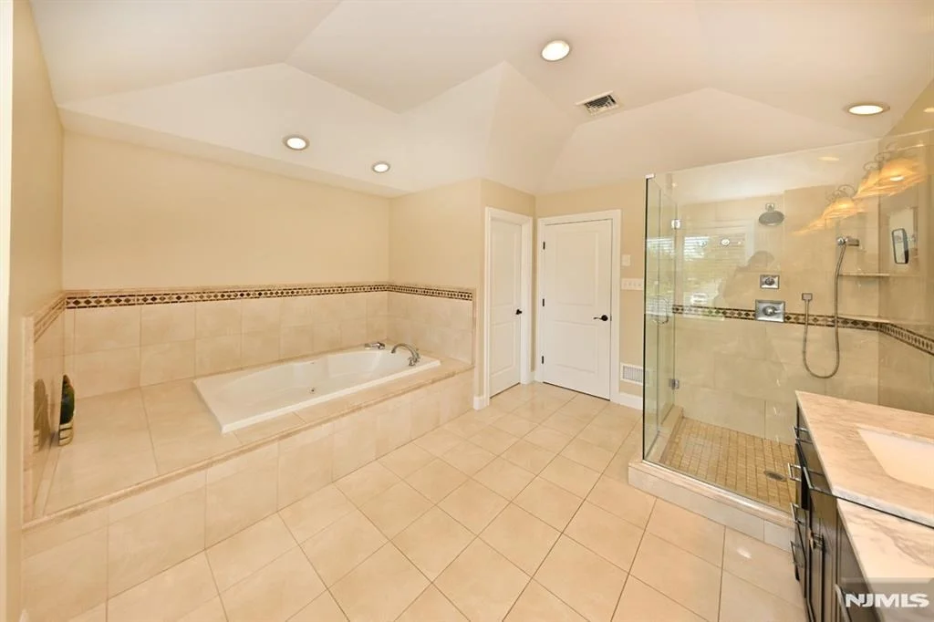 Photo of 106 Arnot