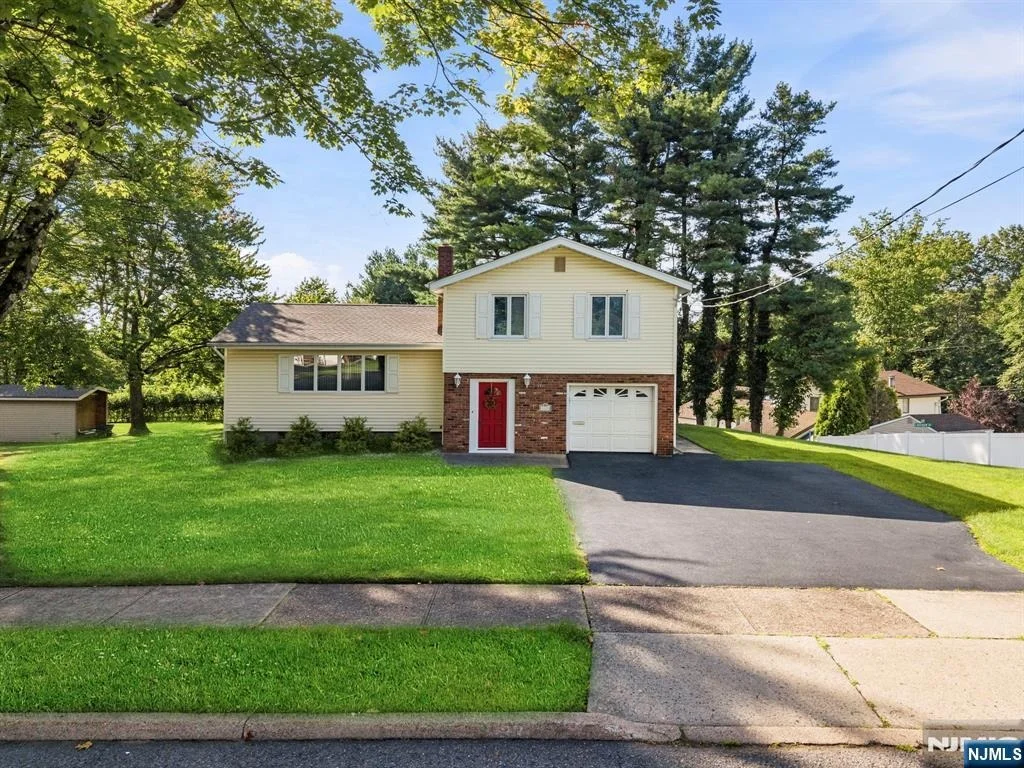Photo of 33 Waling