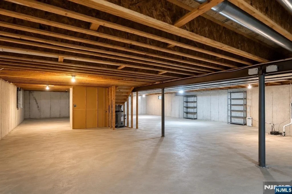 Photo of 206 Van Buren