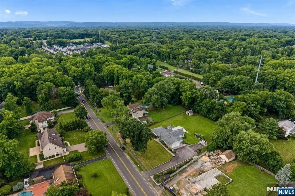 Photo of 1471 Terrill