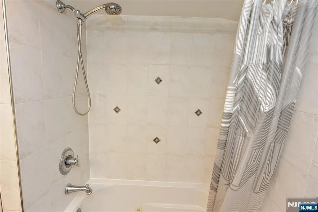 Photo of 475 Goffle